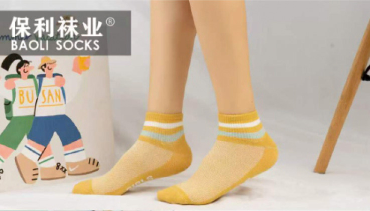 跑步穿袜子和不穿袜子各有什么区别?